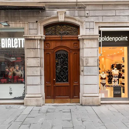 The Architect - Exclusive Loft In Ponterosso Lägenhet *